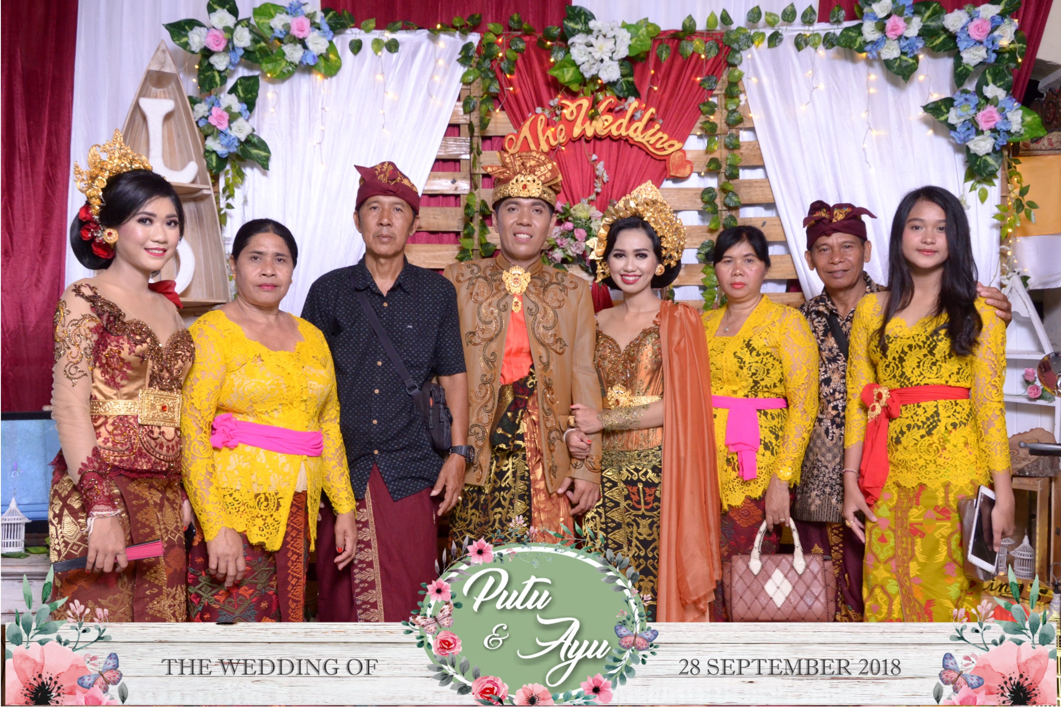 Bali Photo Booth Service. WEDDING PHOTOBOOTH SERVICES UNLIMITED PHOTO 3