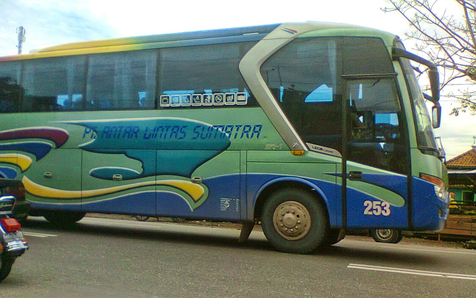 Bus Efisiensi Jadul. Kumpulan Foto Bus Antar Lintas sumatra Jadul dan Terbaru