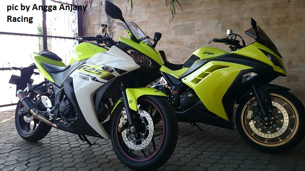 Warna Motor Hijau Stabilo. Saat YZF-R25 Bersanding Dengan Ninja 250fi, Sama sama Warna