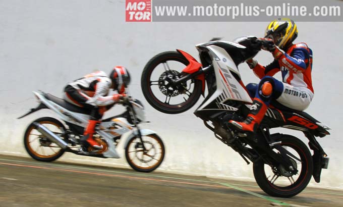 Satria Fu Vs Mx King. Giliran Motorplus Uji Drag MX King vs Satria Fu, Sakitnya tuch disini