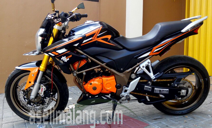 Modifikasi Honda Cb150r Old. Parade modifikasi 'ringan' Honda (Old) CB150R Streetfire