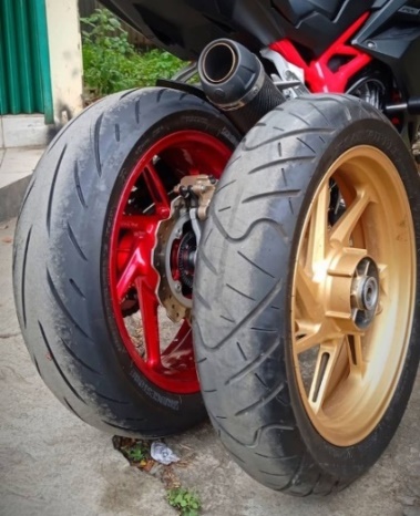 Ukuran Ban Cbr250rr. Ukuran ban belakang maksimal di Honda CBR250RR
