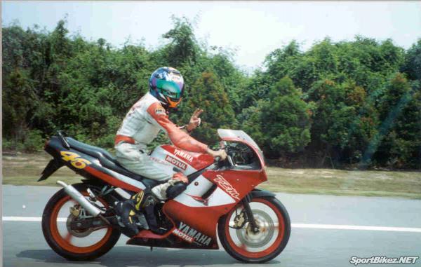 Honda Nsr Vs Ninja Rr. Antara Honda NSR, Yamaha TZM, Suzuki RGR, dan Kawasaki