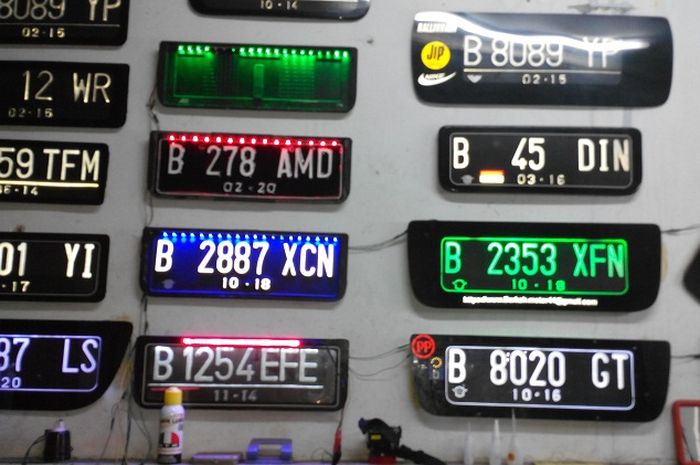 Plat Nomor Modifikasi Yang Diperbolehkan. Razia Plat Nomor Digelar, Ini Model-Model Plat yang Diincar Polisi