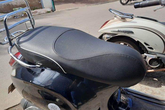 Jok Motor Vespa Matic. Servis Jok Motor Vespa Matic di Bengkel Spesialis, Segini Budgetnya