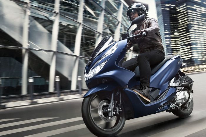 Berapa Harga Honda Pcx Bekas. Harga Motor Matik Honda PCX 150 ABS, Baru Pakai Setahun