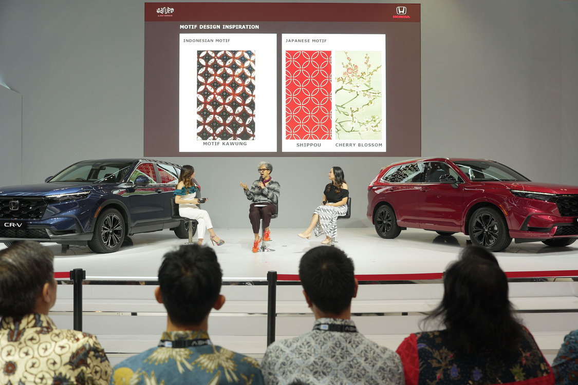 Seragam Sales Honda Motor. Bertepatan Dengan Hari Kemerdekaan di GI :: Honda Indonesia