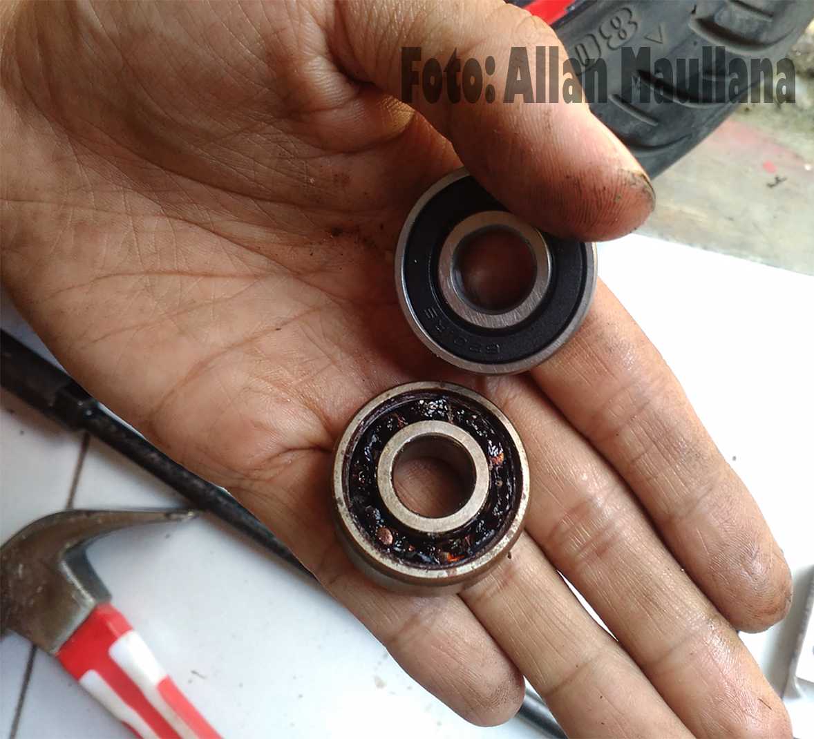 Cara Ganti Laher Motor. Bearing Roda Motor Rusak? Ganti Sendiri di Rumah