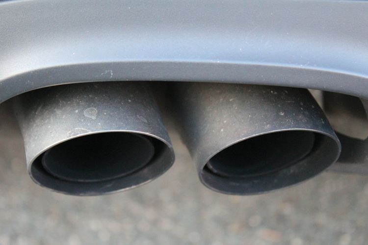 Penyebab Oli Keluar Dari Knalpot Pada Mesin Diesel. Ketahui Penyebab Asap Hitam Keluar dari Knalpot Mobil, Mulai dari