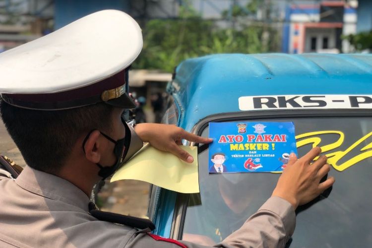 Cara Melepas Stiker Mobil Yang Sudah Lama. Cara Melepas Stiker Mobil yang Sudah Lama Secara Sempurna