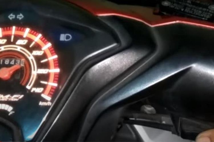 Cara Memperbaiki Starter Motor Beat Injeksi. Starter Elektrik Motor Beat FI Tidak Hidup Atau Menyala, Ini Cara