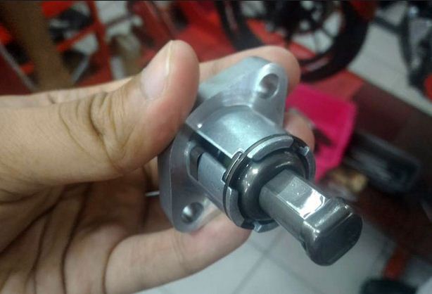 Bunyi Klotok Klotok Pada Cb150r. Solusi Mesin Klotok-Klotok Honda CB150R. Loh Kok Murah Banget