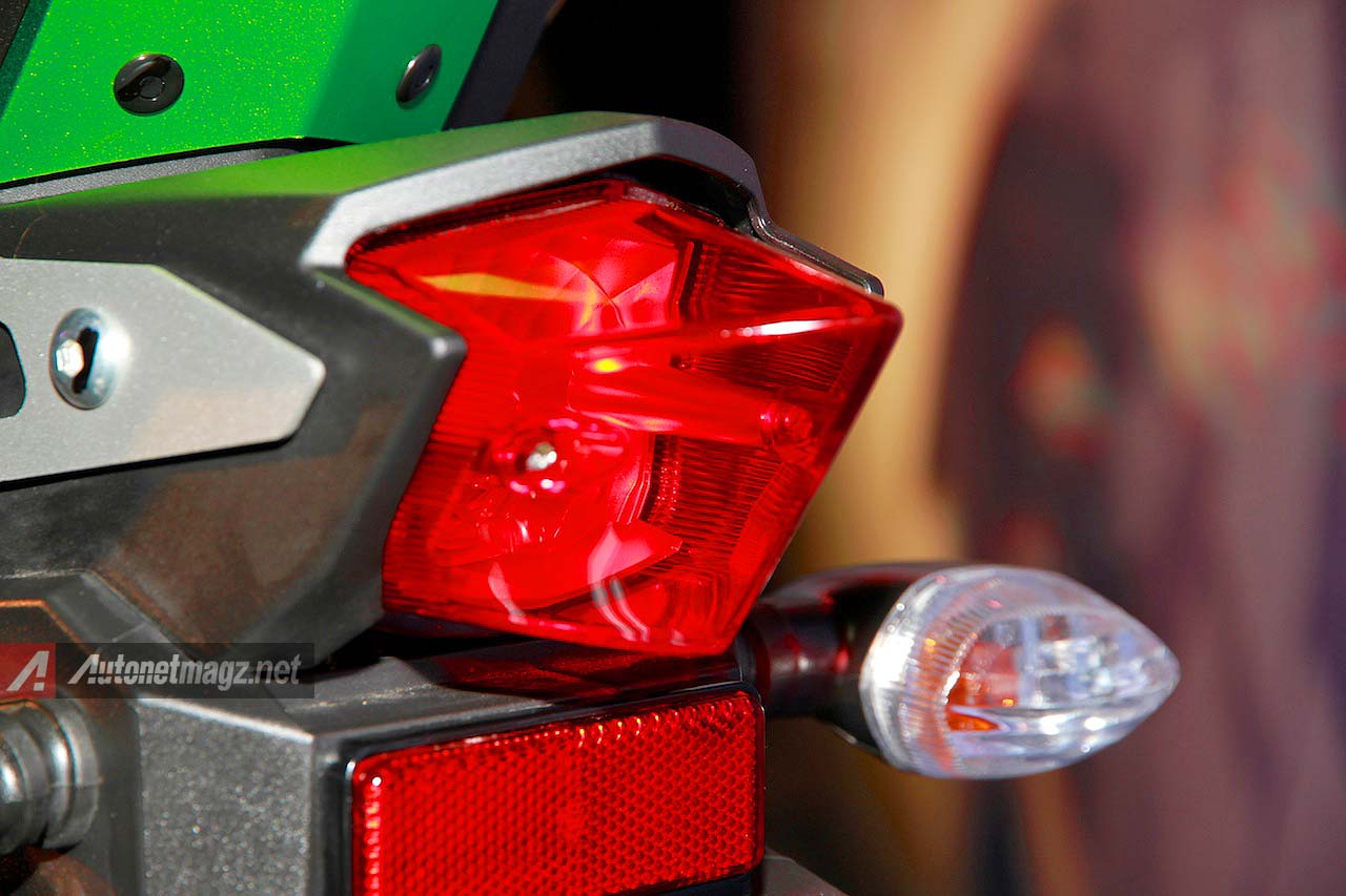 Lampu Belakang Byson. Lampu rem belakang Yamaha Byson injeksi FI 2015
