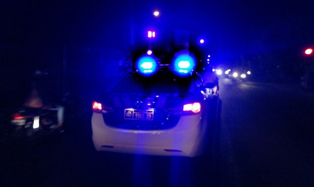 Lampu Senja Biru Ditilang. Maraknya Pelanggaran Terkait Lampu, Siapa yang Salah