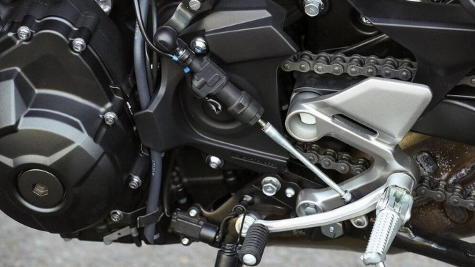 Cara Kerja Quick Shifter Motor. Fungsi Quick Shifter Motor, Cara Kerja, Serta Kelebihannya