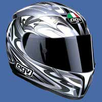 Cara Menghilangkan Baret Pada Kaca Helm. Menghilangkan Baret pada Kaca Helm