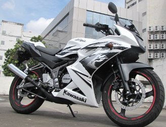 Cara Menurunkan Fairing Ninja Rr. Kawasaki Ninja 150RR Terbaru, Lebih Nyaman Diajak Meliuk-liuk