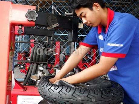 Penyebab Ban Motor Sering Bocor. Kenapa Ban Selalu Bocor Tiap 2 Bulan Sekali?
