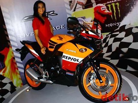 Air Radiator Cbr 150. Air Radiator Honda CBR150R Berwarna Coklat