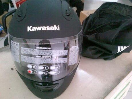 Helm Ninja Ijo. 'Helm Kawasaki Sudah Oke, Hanya Warna Kurang Matching'