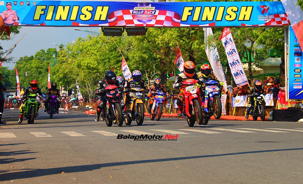 Balap Motor Net. Hasil Kapolres Tegal Championship Road Race Slawi 24-25 Juni