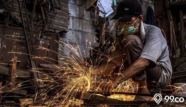 Harga Ngelas Besi. Harga Jasa Tukang Las Borongan dan Harian Terbaru. Lengkap!