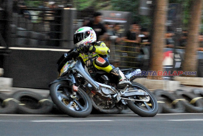 Satria 2 Tak Road Race. Satria 120R Pemborong Podium 1-2-3 Road Race Bandung (16