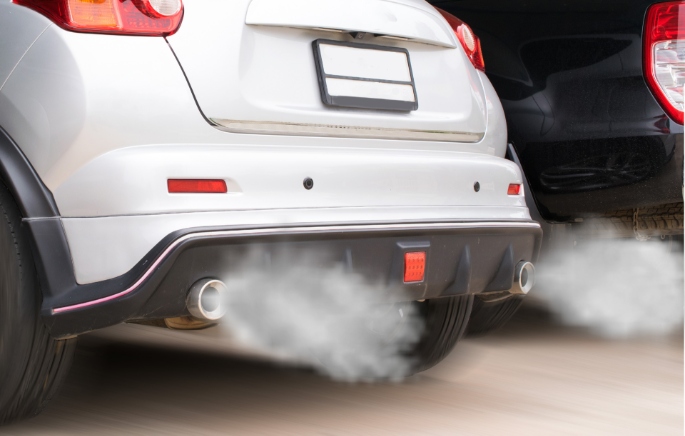 Mobil Diesel Keluar Asap Putih Saat Di Gas. Ketahui Penyebab dan Solusi Keluarnya Asap Putih Pada Mobil