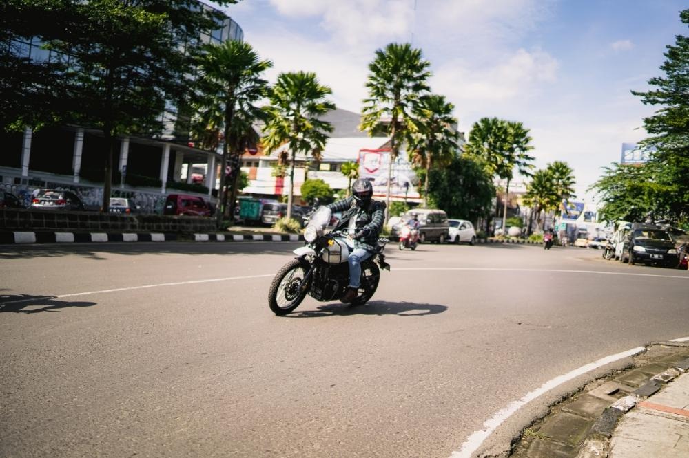 Agar Berani Naik Motor Di Jalan Raya. Ini 6 Cara Menghilangkan Rasa Takut Naik Motor saat Belajar