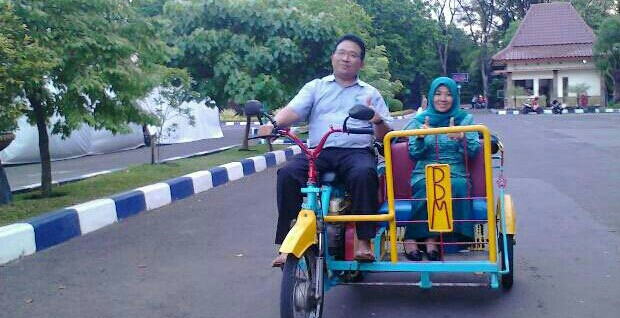 Modifikasi Becak Motor. Kang Yoto 'Jajal' Bentor Inovasi Bojonegoro