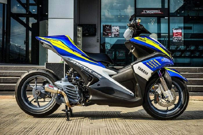 Ganti Ban Aerox Lebih Kecil. Modifikasi Yamaha Aerox Enggak Sulit, Cuma Perlu Lakukan Ini