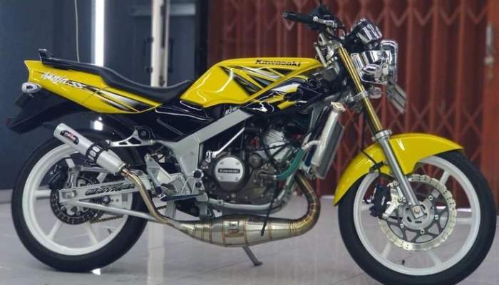 Ninja Ss 2015 Hijau. Spesifikasi Kawasaki Ninja SS, Motor Legendaris yang Kini