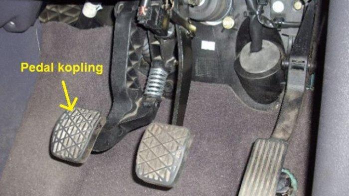 Cara Membuat Kopling Mobil Enteng. Cara Gampang Mengatasi Pedal Kopling Mobil yang Keras Saat