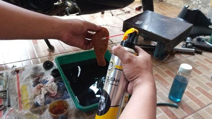 Harga Pulpam Beat. Kenali Tanda-tanda Filter Pompa Bahan Bakar Motor Harus Segera