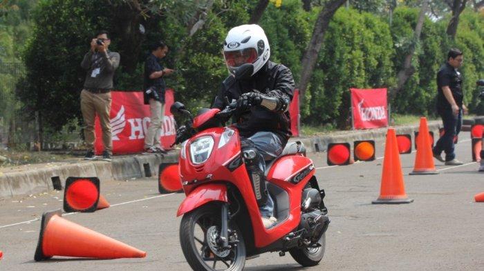 Lampu Depan Honda Genio Bekas. Perbandingan Spesifikasi dan Harga Motor Terbaru 2019 Honda