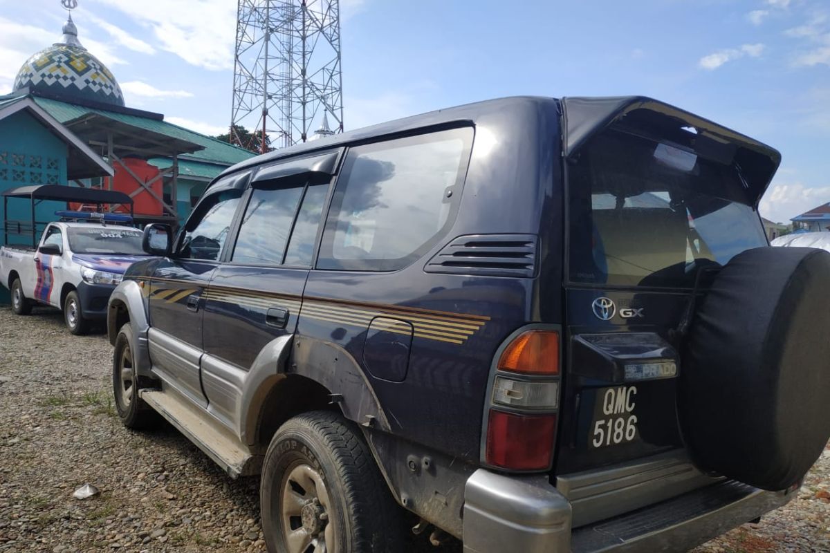 Plat Nomor Mobil Malaysia. Anggota DPRD Kapuas Hulu kecelakaan gunakan mobil Malaysia