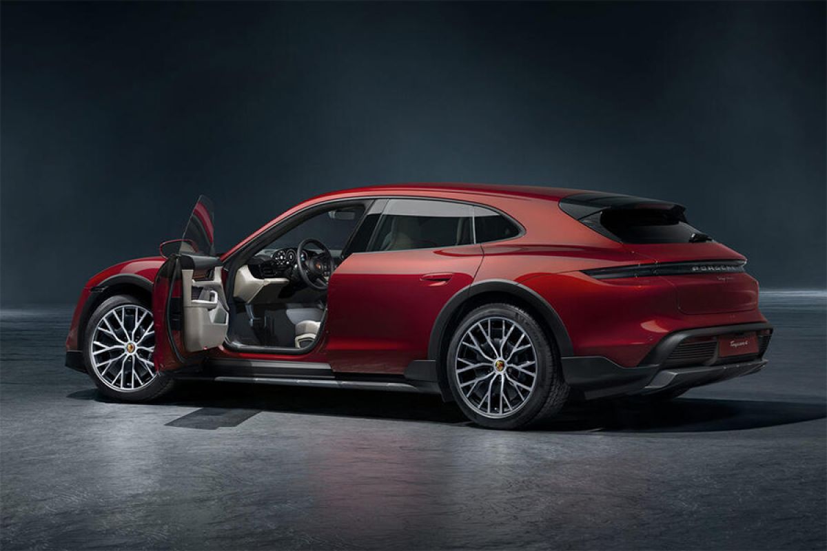 Mobil Tiba Tiba Hilang Tenaga. Tunda beli Porsche Taycan listrik, ada keluhan hilang tenaga