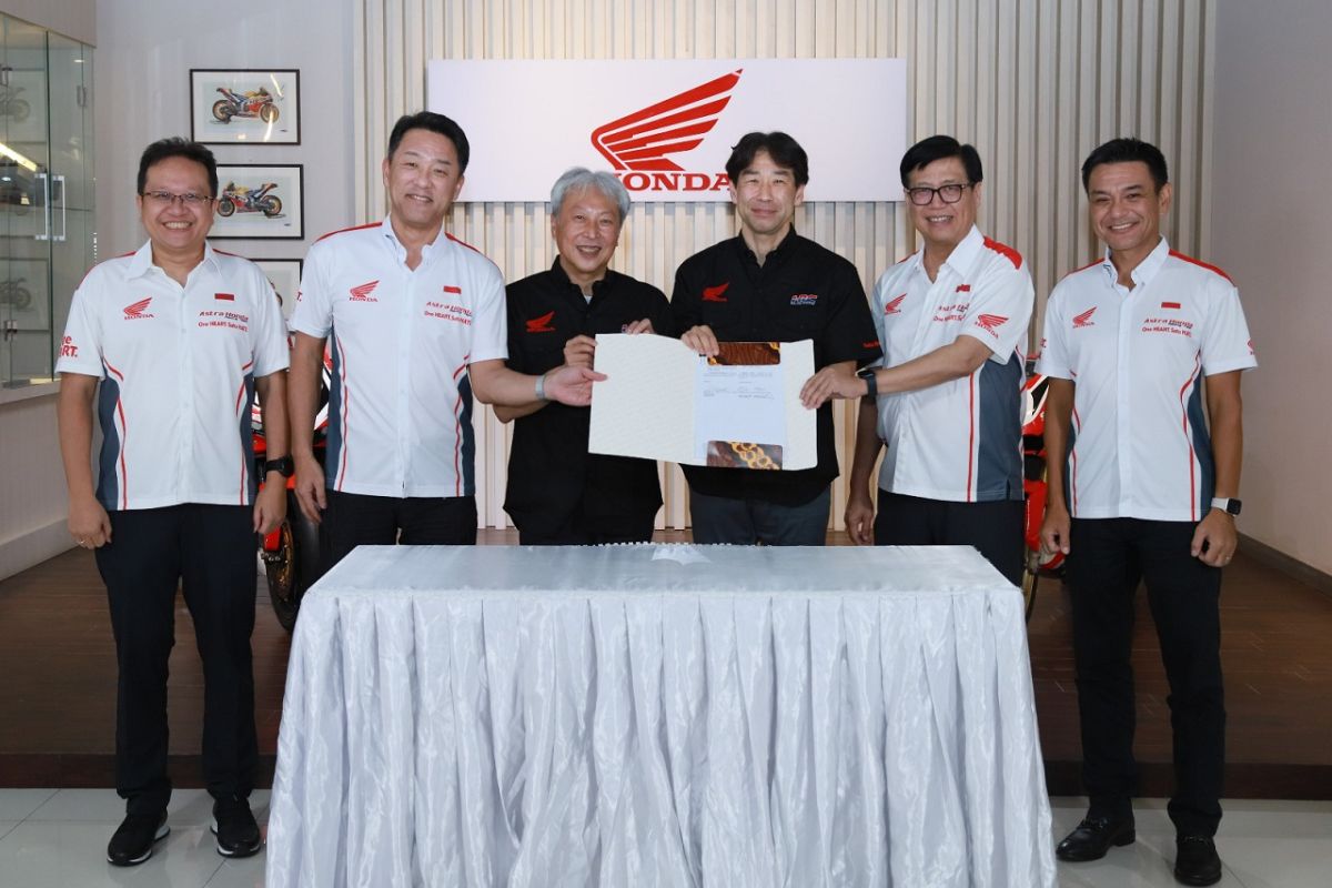 Logo One Heart Honda. Honda hadirkan One Heart. dan Satu Hati. di ajang balap dunia