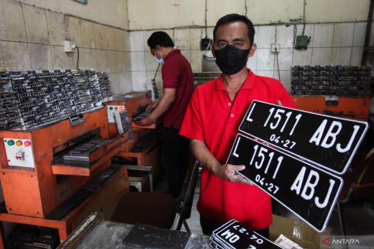 Bahan Plat Nomor. Bahan Plat Nomor Kendaraan Sudah Tersedia