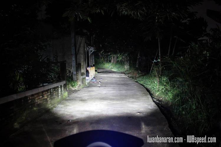Lampu Led Nmax. Tes kekuatan sorot lampu LED Yamaha NMax 150 dimalam hari