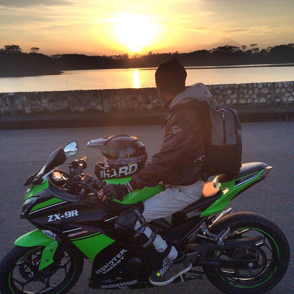 Boncengan Motor Ninja. Para boncenger??. Hati-hati jika akan naik ke jok Ninja 250FI. Lhoo