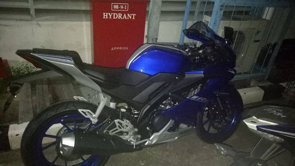 Gambar R15 V3. Lho....Yamaha new R15 V3 koq sudah sampai di Bali