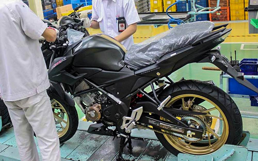 Cb 150 R 2017 Warna Putih. Stop press : Honda resmi rilis new CB150R special edition....pelk