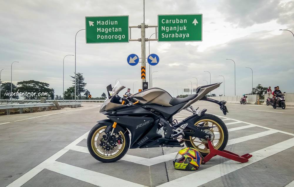 Modifikasi Yamaha Vixion 2014. Modifikasi : Yamaha New Vixion 2014 jadi YZF R-125, kenthir rapi