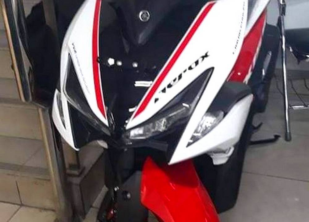 Aerox Merah Putih. Yamaha Aerox 155 merah-putih ini bikin penasaran, versi 2020