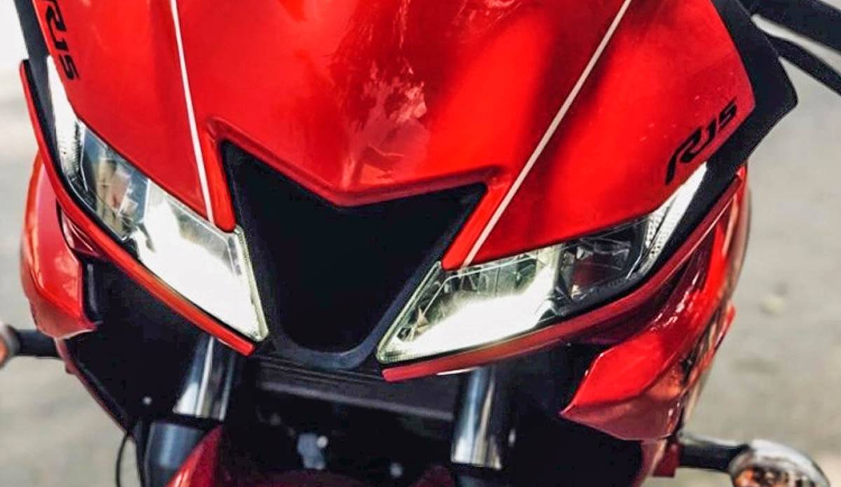 R15 V3 Warna Merah. Yamaha tawarkan warna merah Ferrari untuk R15 V3, Wowww