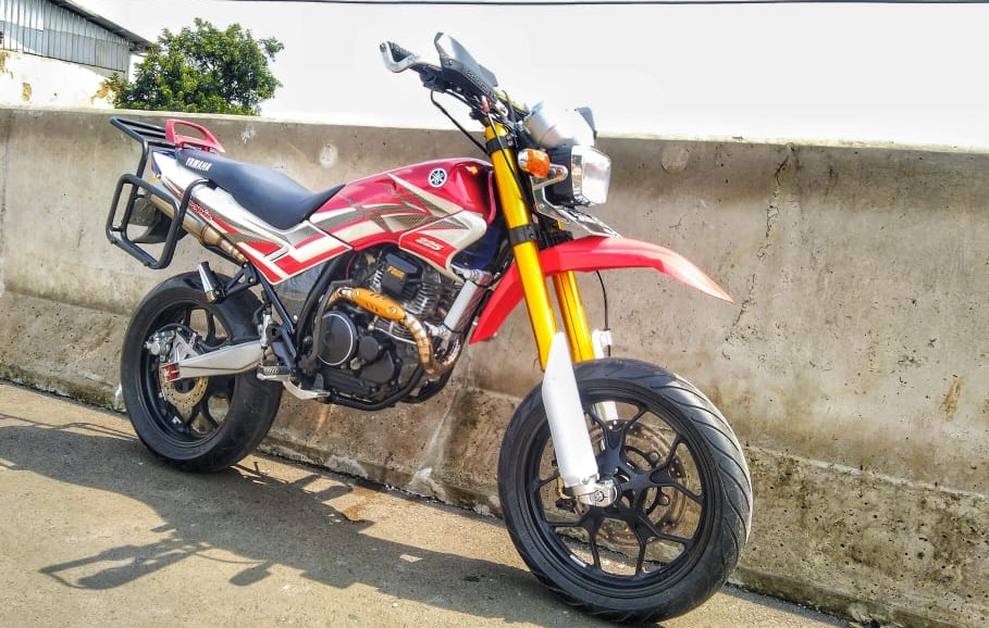 Yamaha Scorpio Z Modifikasi. [Modifikasi] Ketika Yamaha Scorpio berubah jadi Supermoto, woww