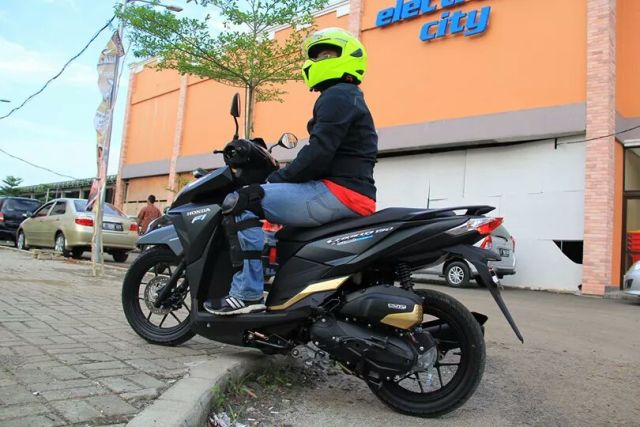 Motor Honda Click. Honda Click 125 Itulah Nama Honda Vario 125 Yang Diekspor Ke