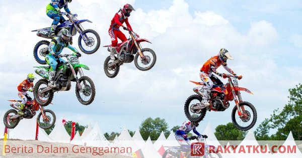 Cara Jumping Motor Trail. Cara Pegang Setang dan Teknik Melompat pada Motocross