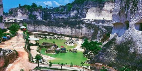 Wisata Bukit Jaddih. 7 Foto Bukit Jaddih di Madura, Mirip Tempat Wisata Populer di Turki
